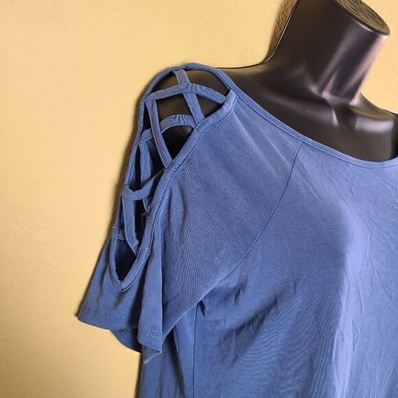 Cloud Chaser Open Sleeve T-shirt - Picture 2 of 6